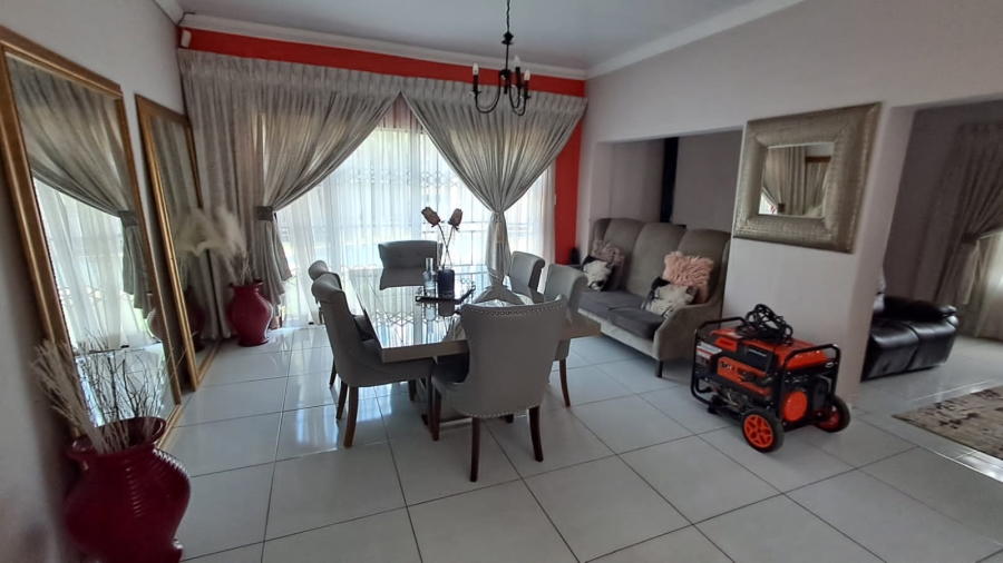 4 Bedroom Property for Sale in Parys Free State